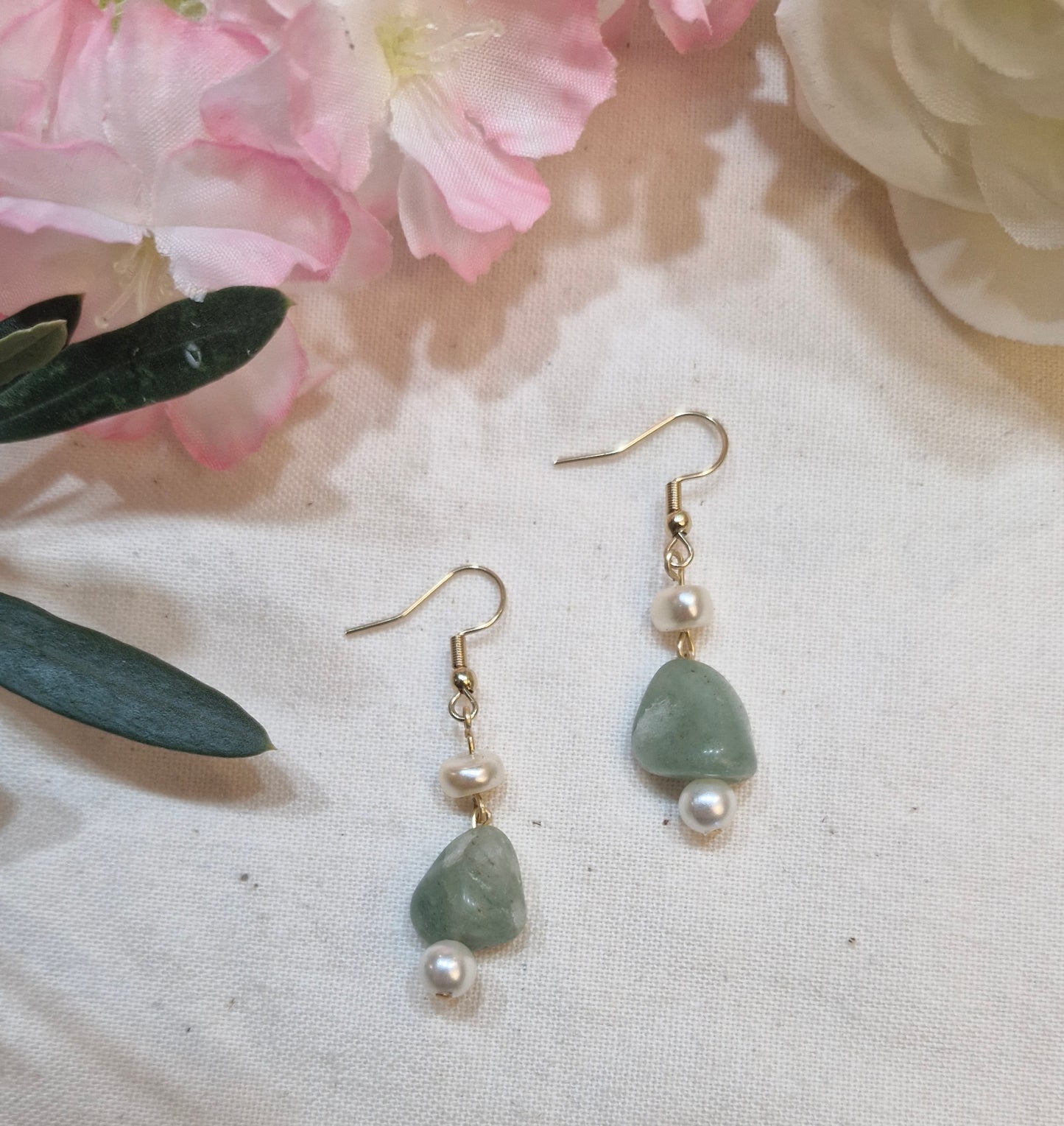 Oorhangers natuursteen