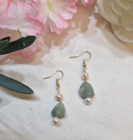 Oorhangers natuursteen